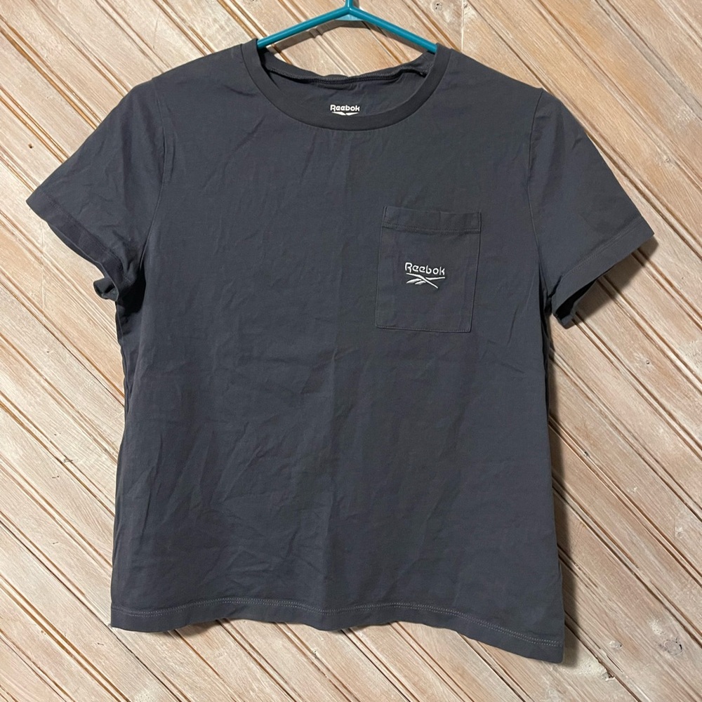 Reebok pocket embroidered logo blue 100% cotton T shirt short sleeve fitted L